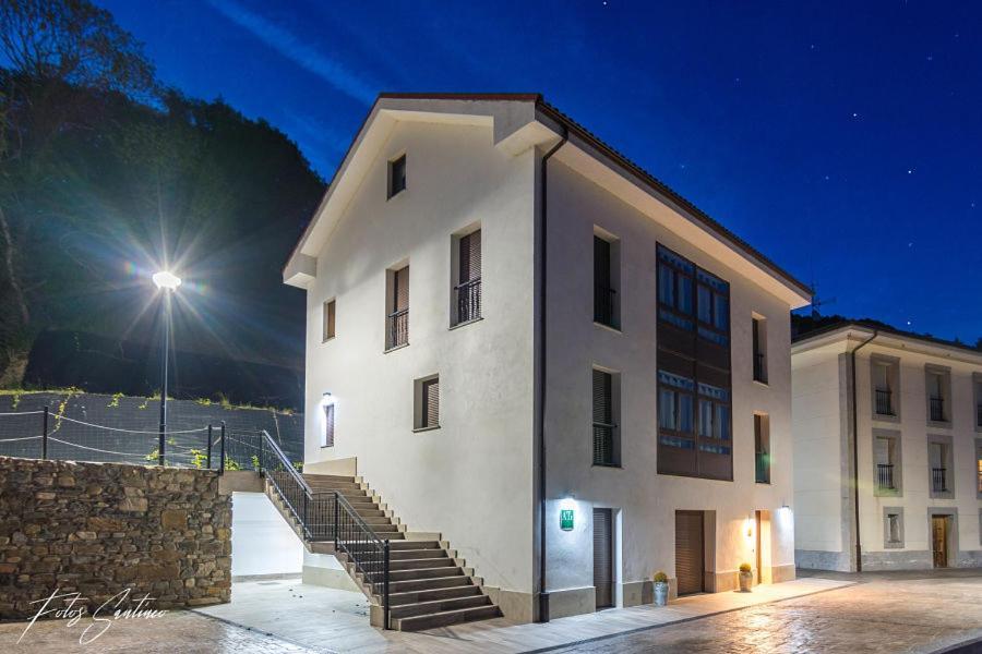 Apartamentos Buenavista Tineo Buitenkant foto
